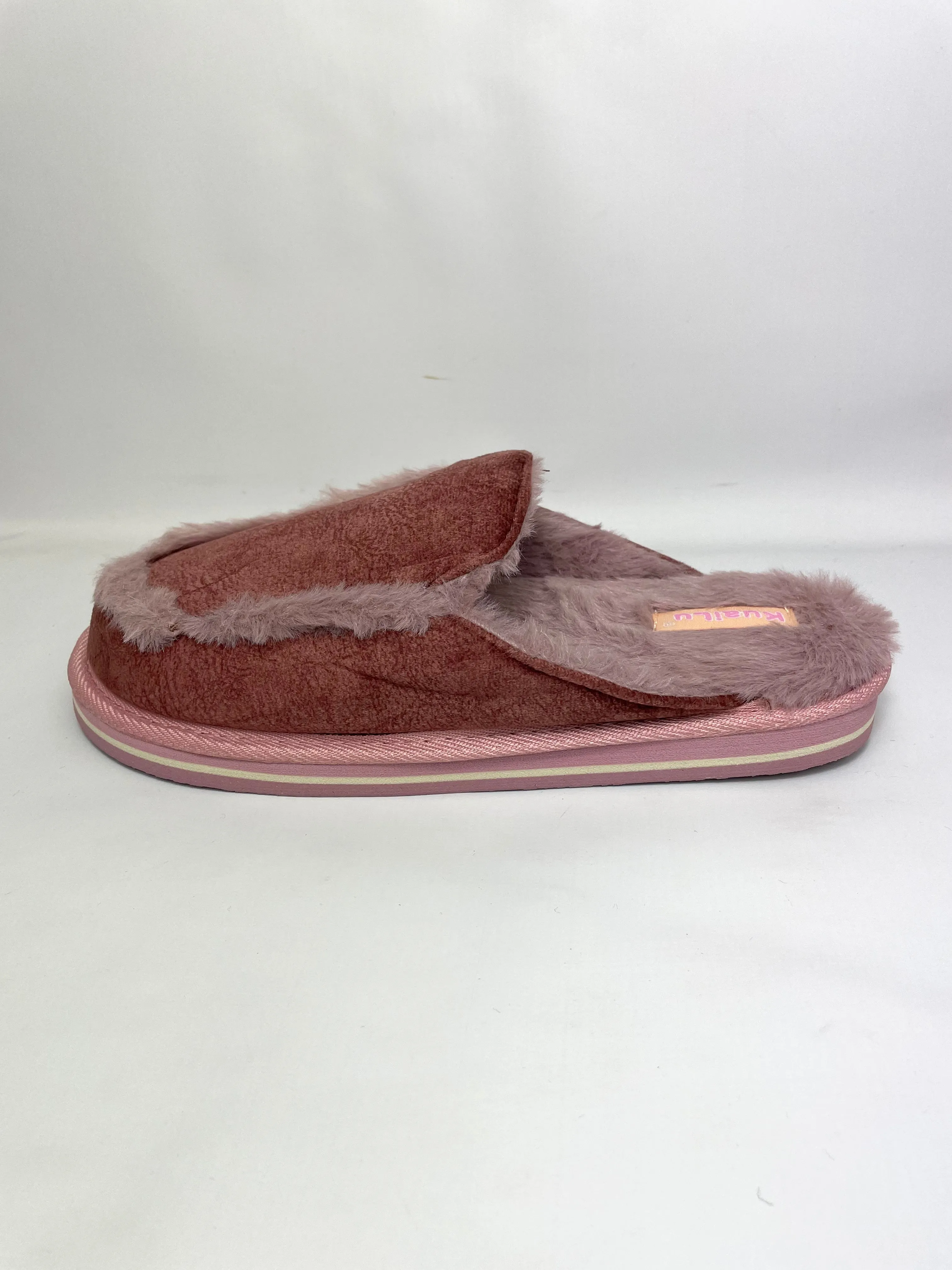 KuaiLu Women's Fuzzy Slippers in Burgundy